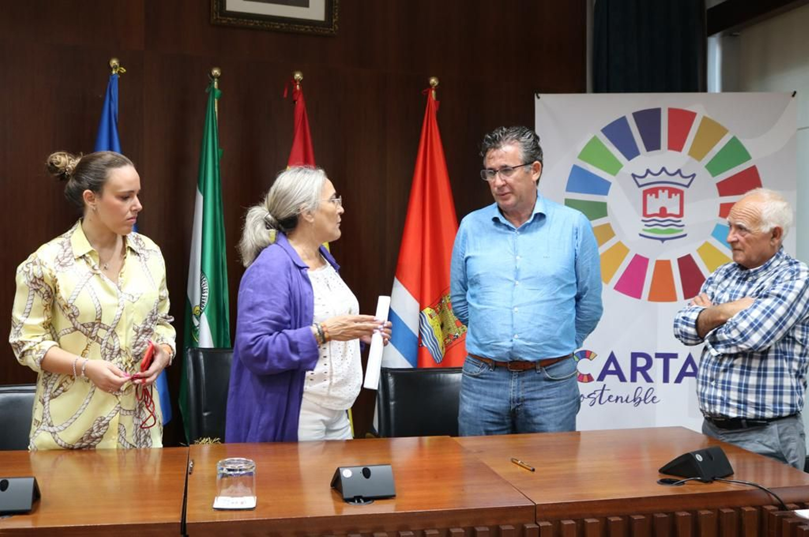 Firma del convenio del Ayuntamiento de Cartaya con los feriantes