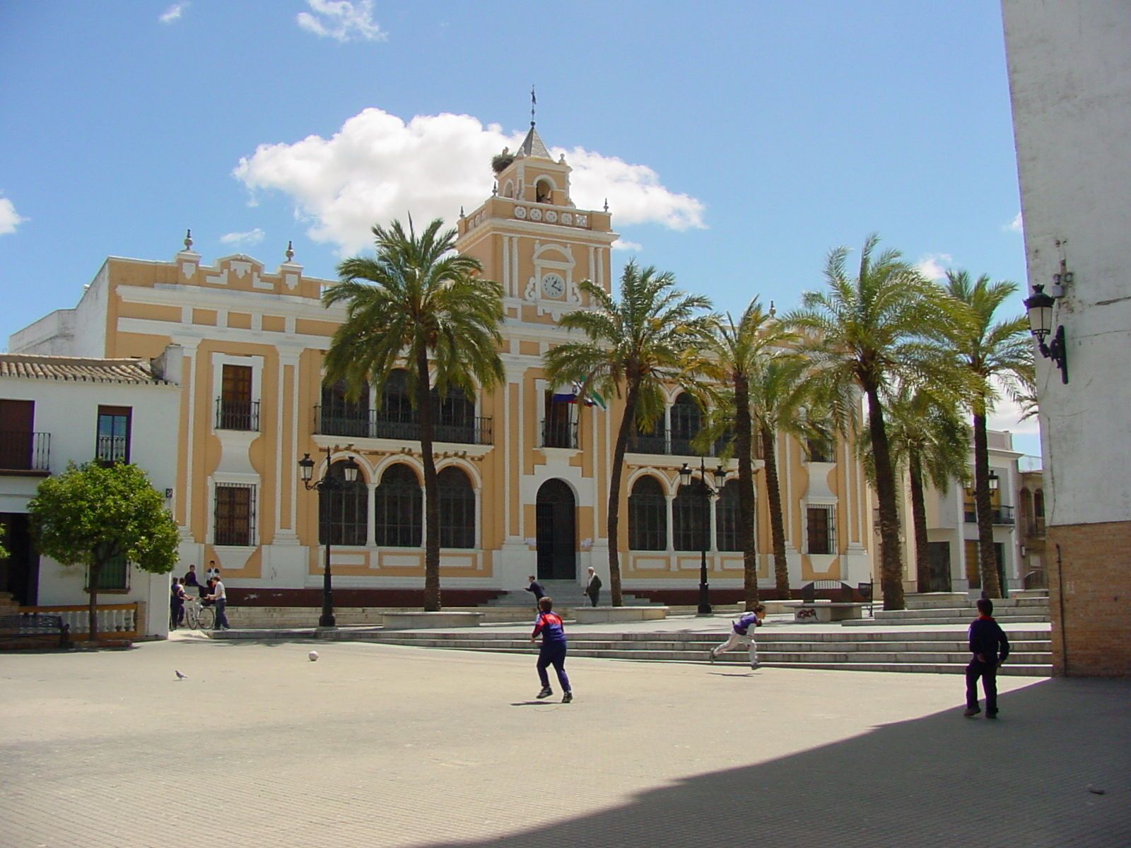 Ayuntamiento de Rociana del Condado.