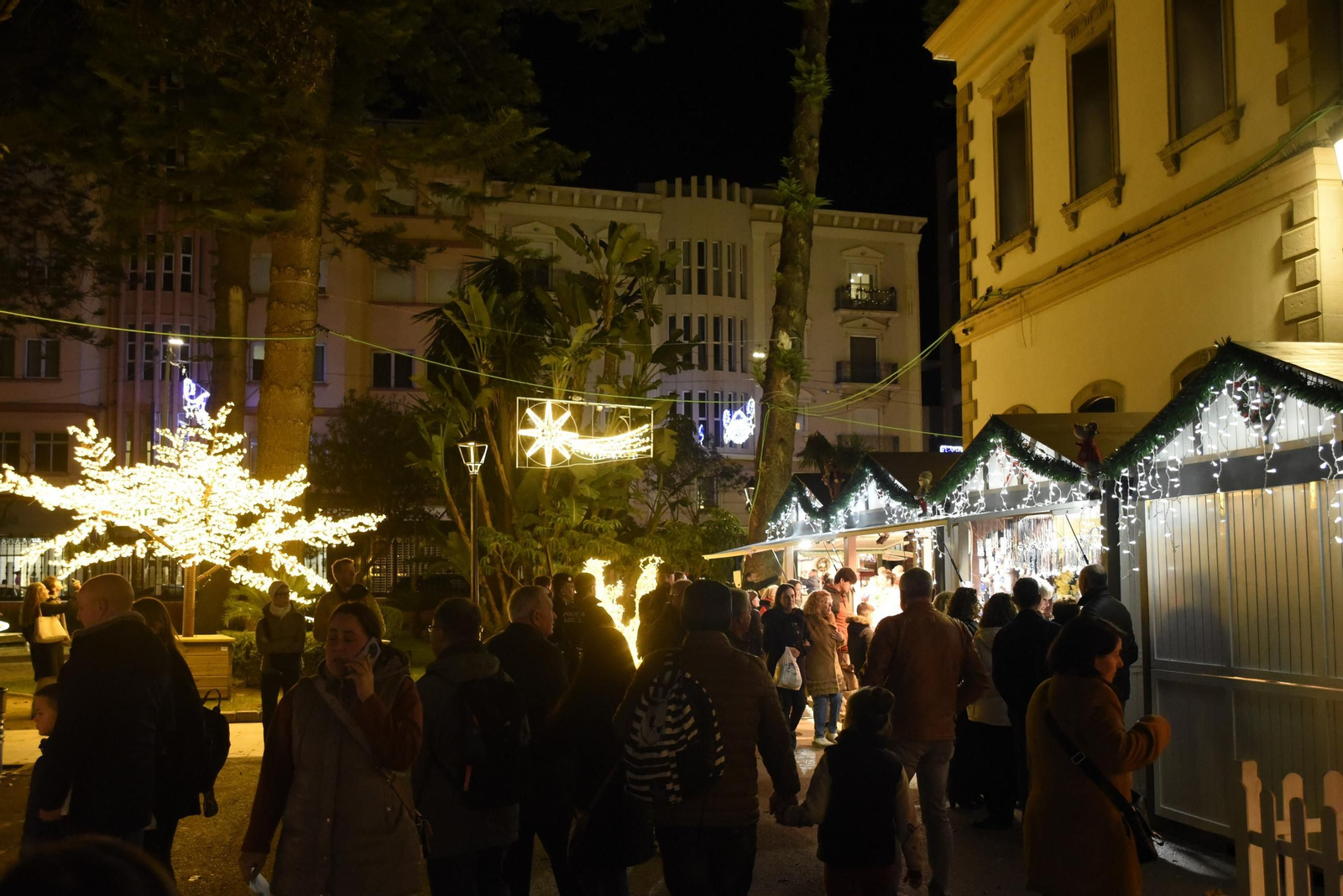 Fotos del poblado navideño de los Jardines Saccone de La Línea