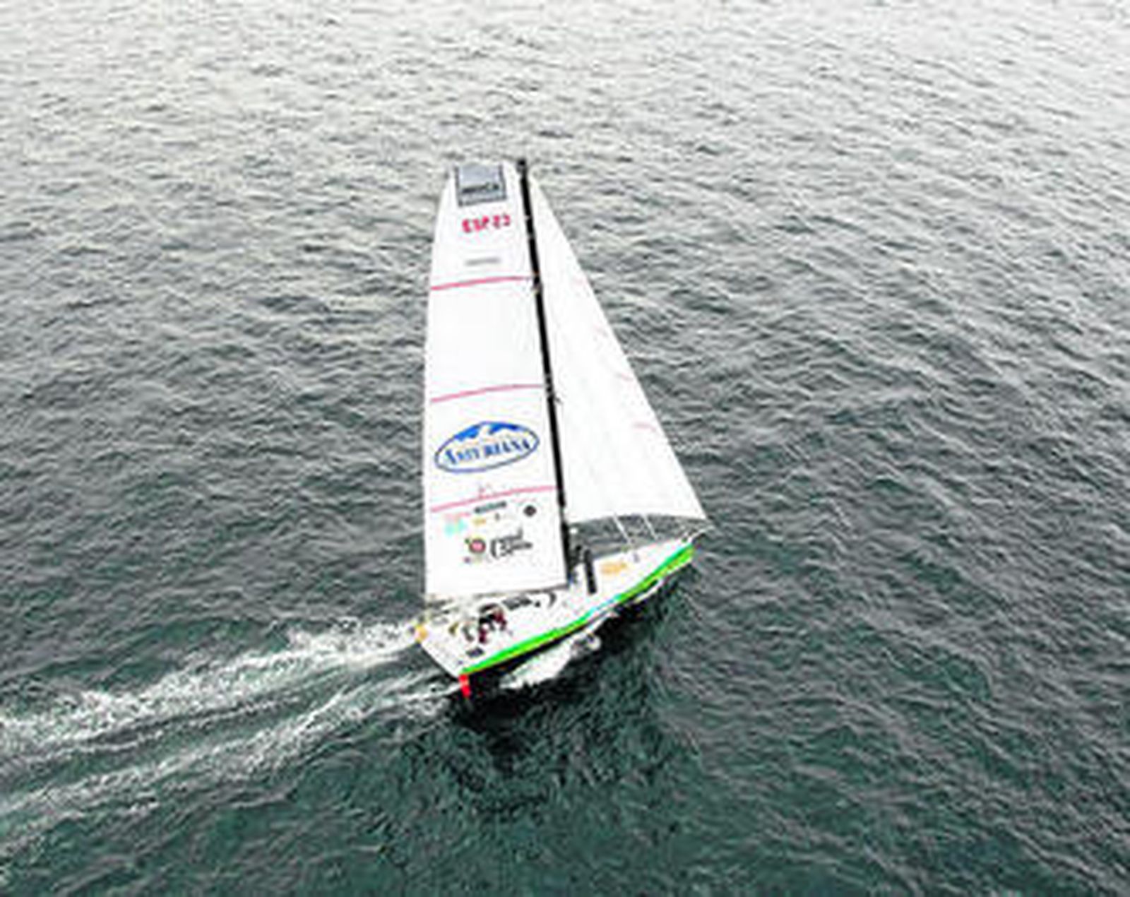 Imagen del 'Central Lechera Asturiana', antes de sufrir el desafortunado percance.