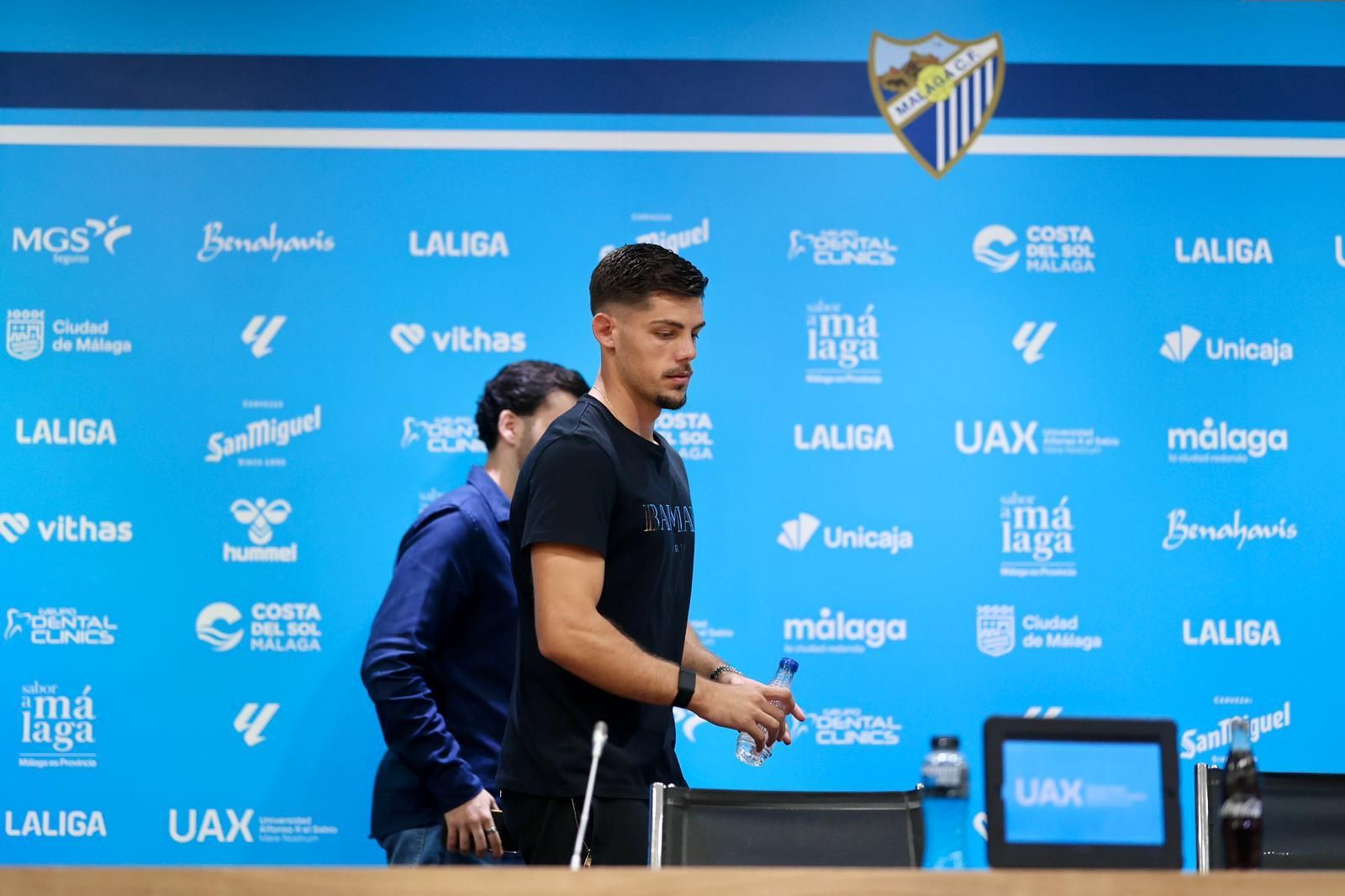 La presentación de Javi Montero como malaguista, en fotos