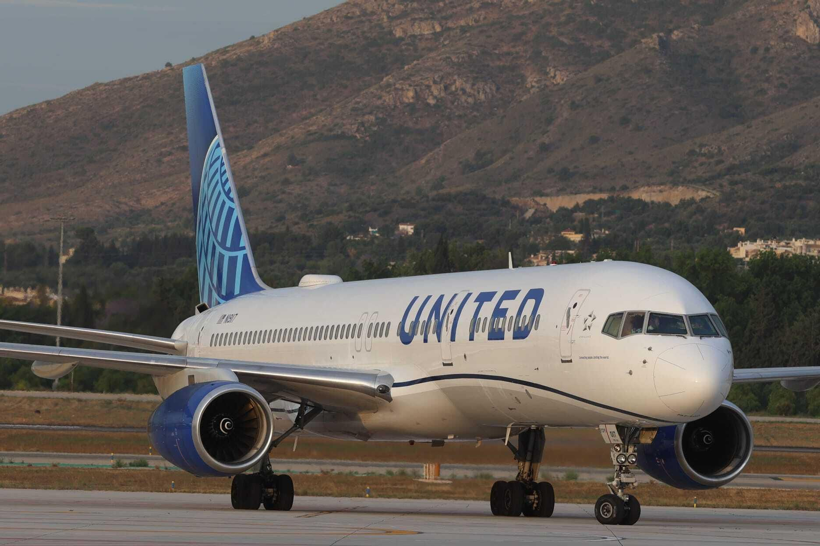 La llegada del primer vuelo de United Airlines a Málaga desde Nueva York.