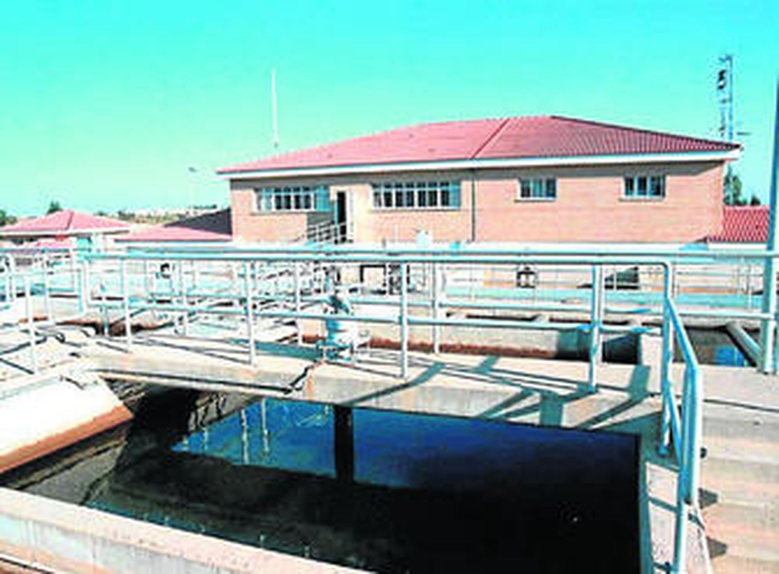 Instalaciones de la Mancomunidad  de Aguas  del  Condado.