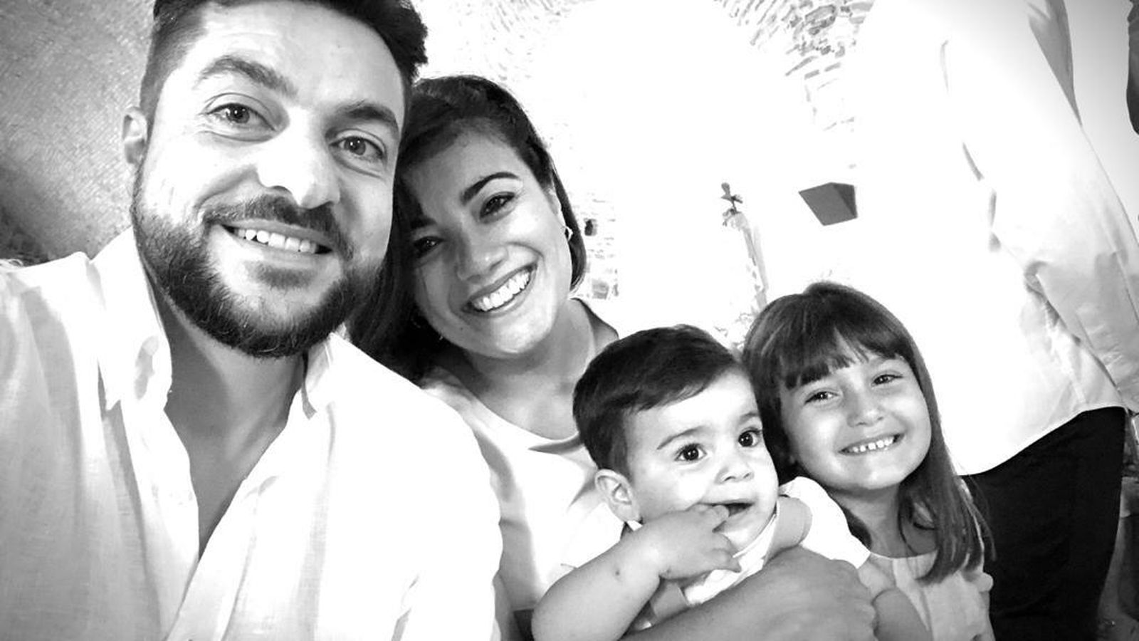 La candidata del PSOE con su familia.