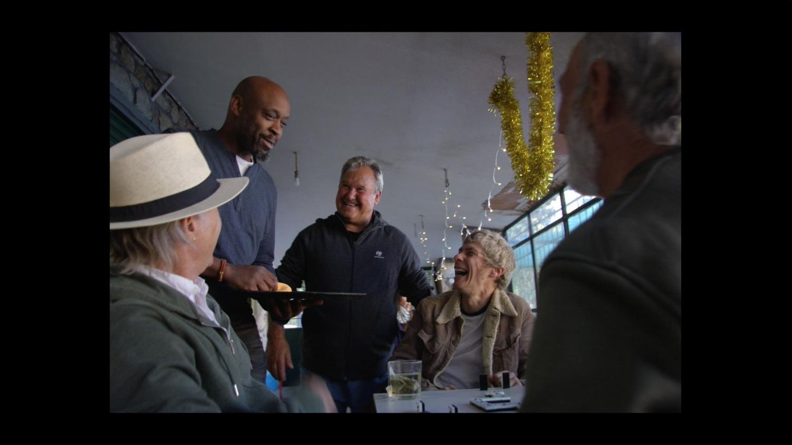 Frame de la nueva campaña de Correos