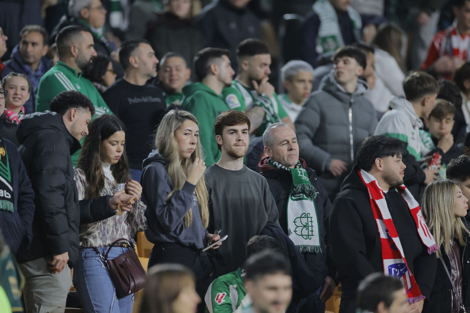 Búscate en las fotos del Betis - Atlético de Madrid