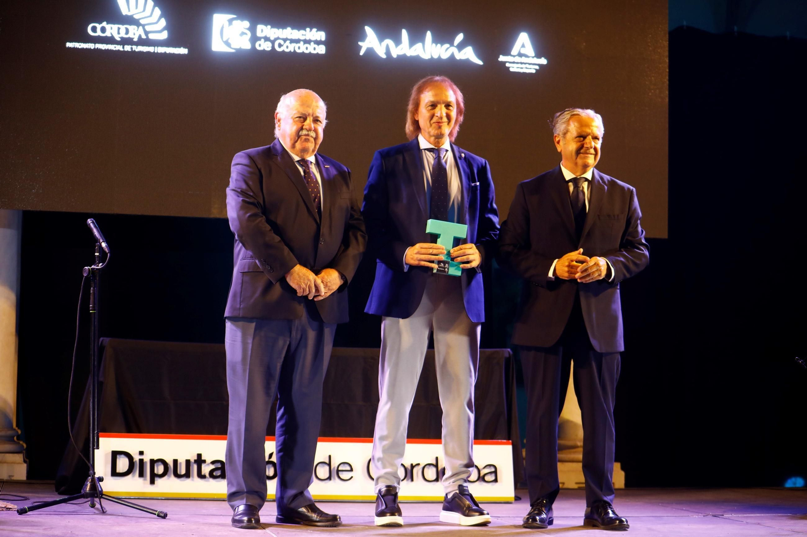 La gala de entrega de los Reconocimientos al Mérito Turístico de Córdoba, en imágenes