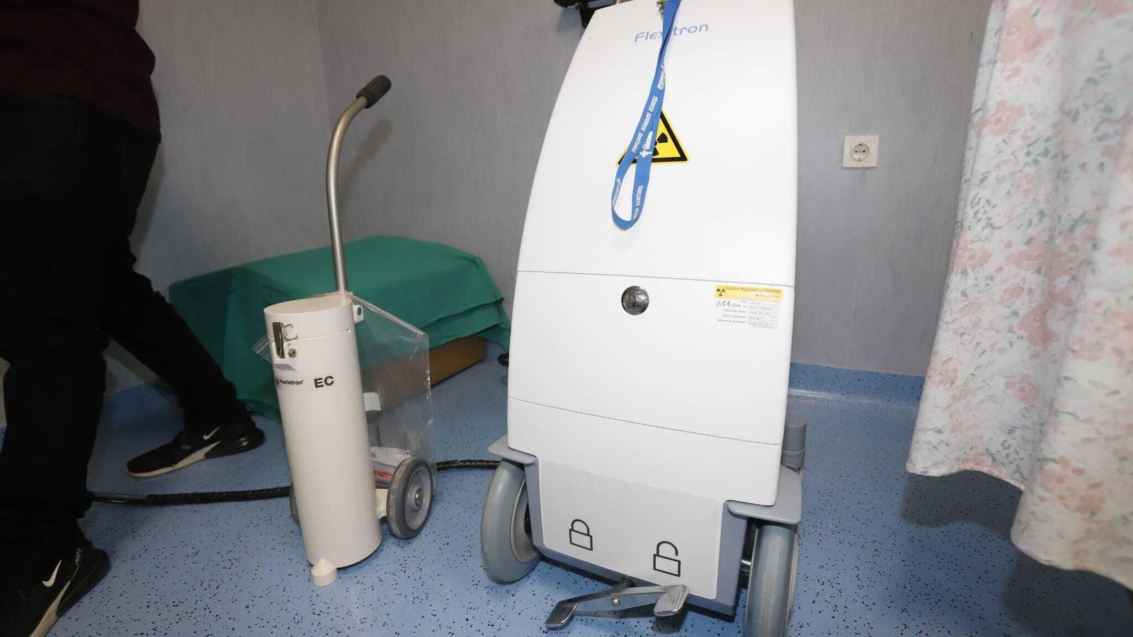 Equipamiento nuevo en la Sala de Braquiterapia del Servicio de Oncología Radioterápica. Equipamiento nuevo en la Sala de Braquiterapia del Servicio de Oncología Radioterápica.