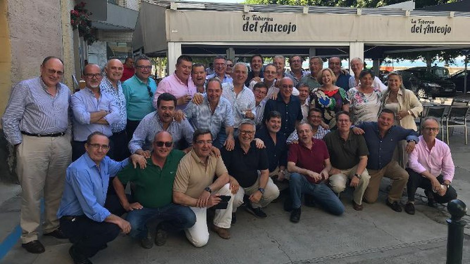 Pedro Conrado Gallardo, Manuel Rodríguez Piñero, Juan Luis Vallejo, Francisco Orgambides, Adolfo Bolea, Alejandro Estévez, José Calandria, Juan Luis Gómez, Eusebio Rocha, Francisco Fernández-Trujillo, Ramón Goenechea, Fernando Miralles, Miguel Pérez-Saborido, Fernando Visedo, Alfonso Rodríguez, José Ferradans, Nicolás Lucero, Laureano gonzález, Miguel Macías, Jesús Canueto, Pilar Pérez-Avivar, Regla Hermoso, María José Rodríguez, Luis Jiménez Antonio Bresca, José Laveria, Ramón Hernández, Antonio Galindo, Manuel Gómez, Antonio Pedrosa, Cliffor Waitt, Luis Rodríguez-Ferro y Pedro Olidén.