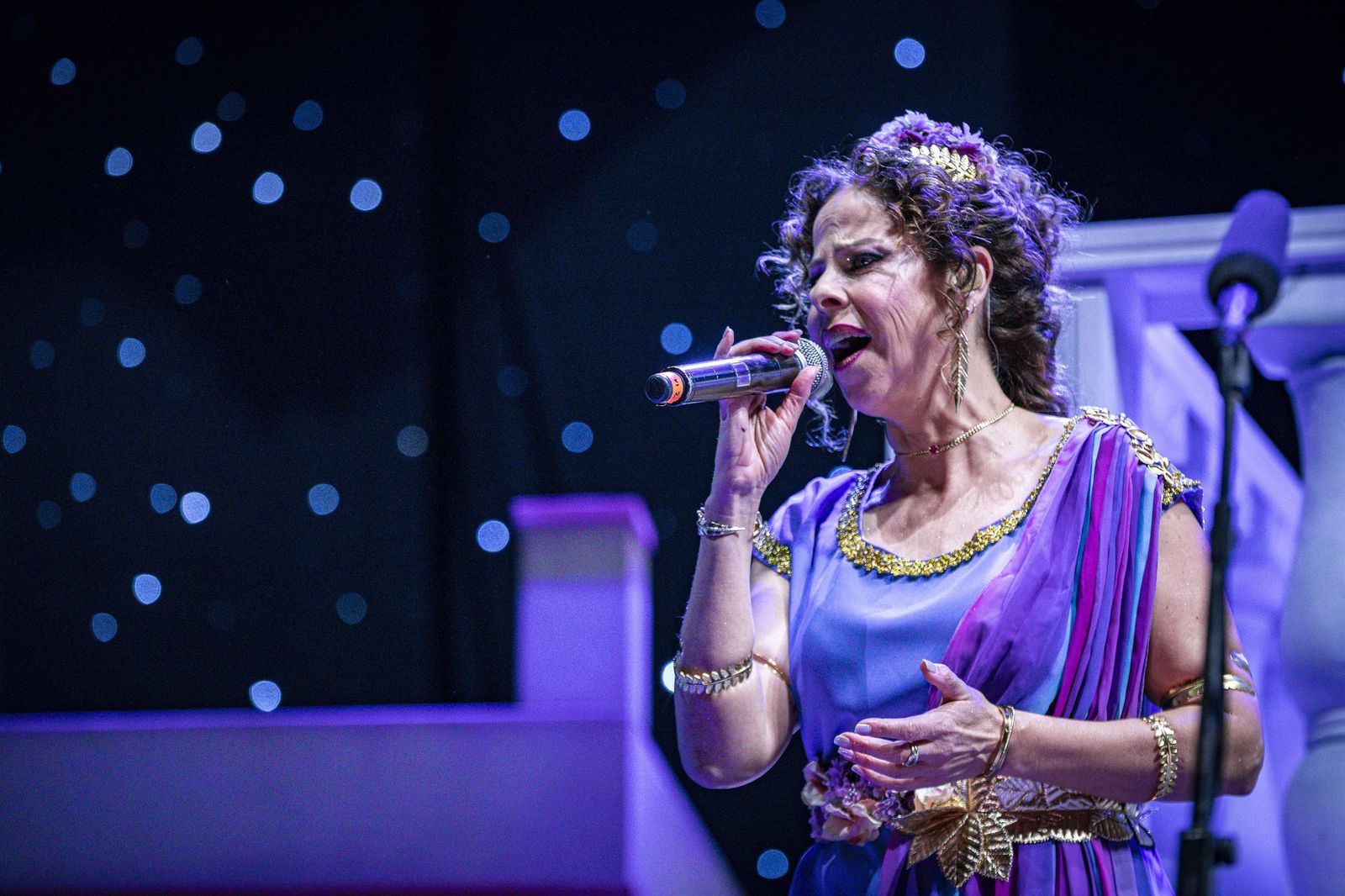 Las imágenes del pregón y la boda de Manu Sánchez en el Carnaval de Cádiz 2026