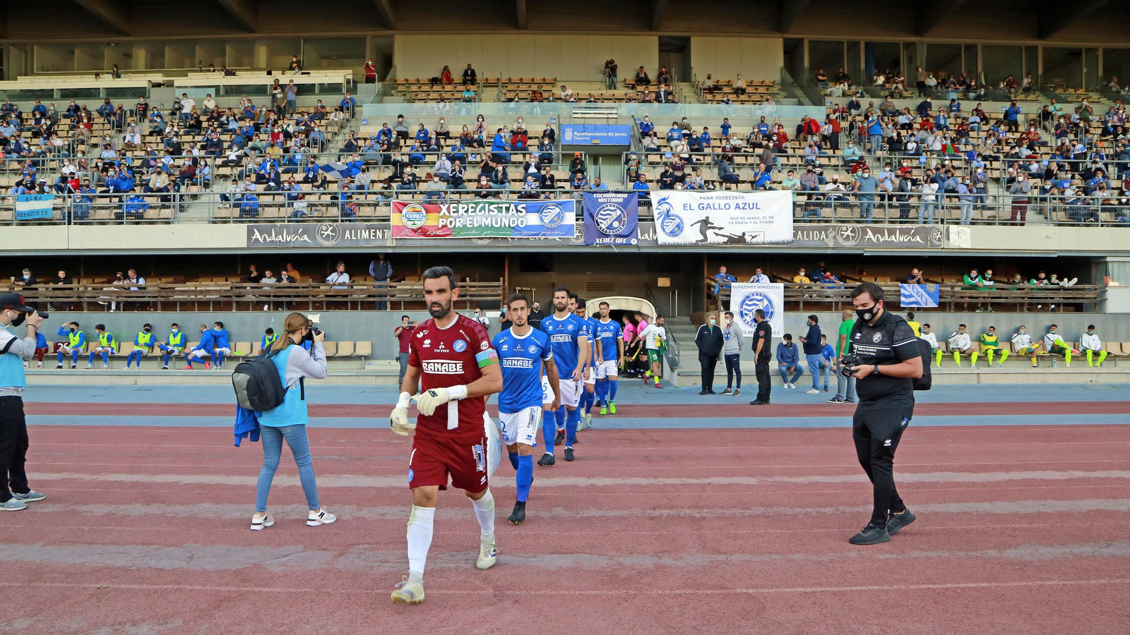 Camacho, segundo capitán azulin, sigue los pasos de Bello.
