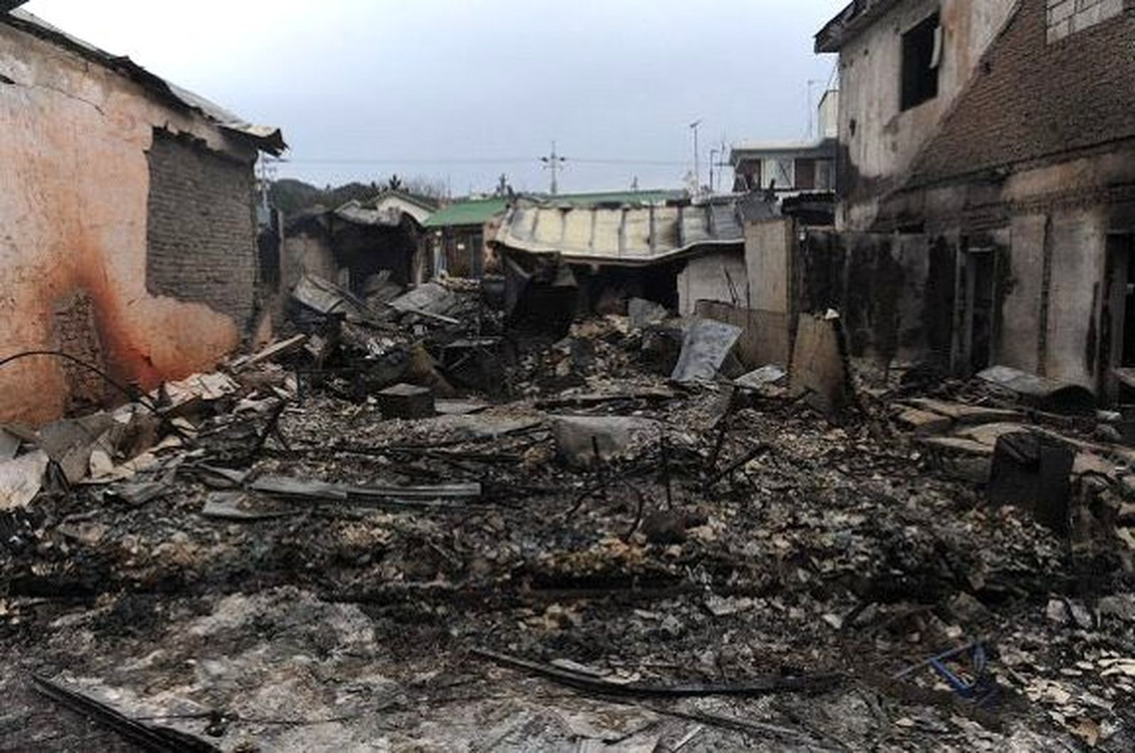 Corea del Sur y EEUU anuncian maniobras para "disuadir" a Pyongyang