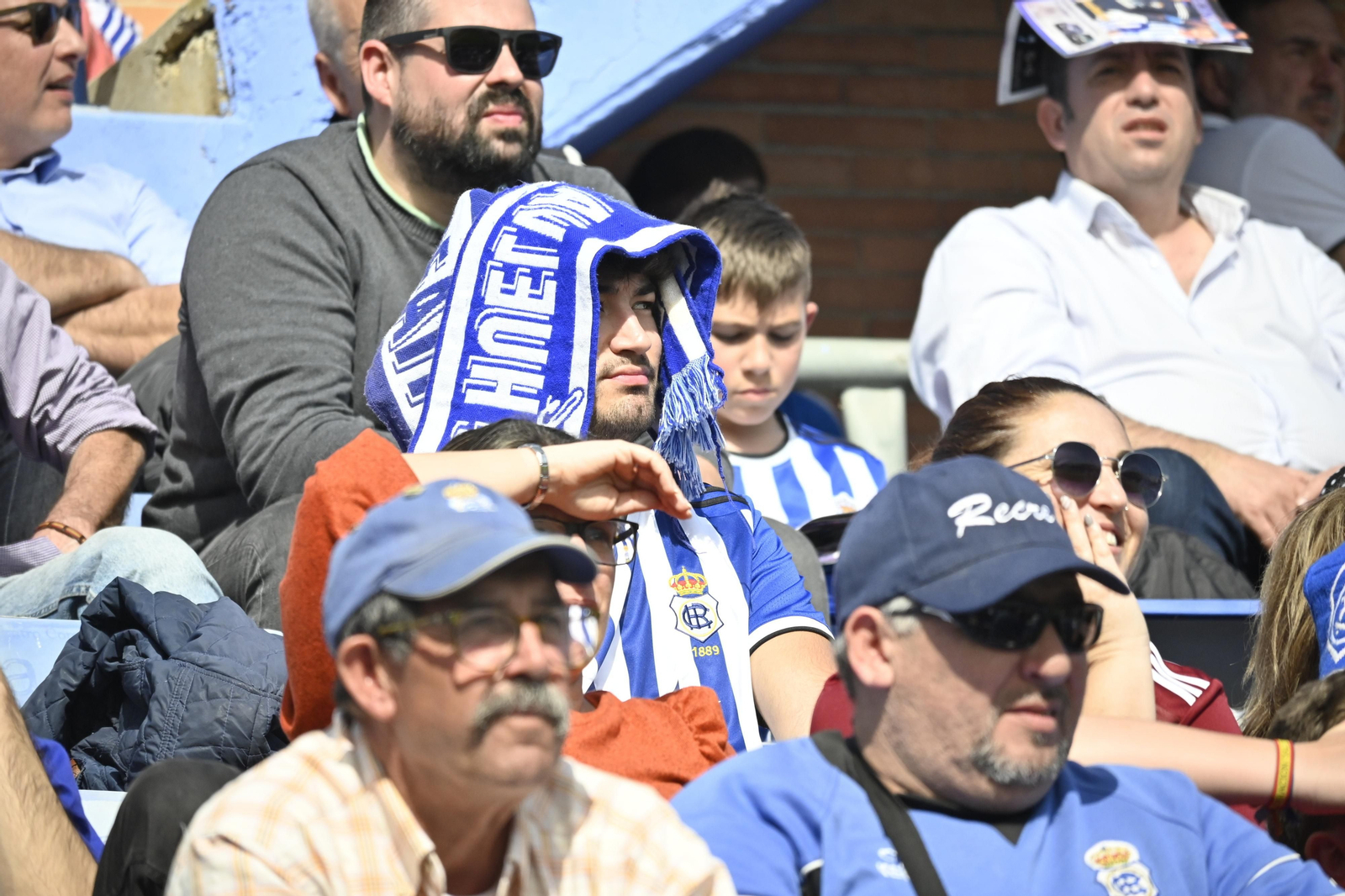 Imágenes de ambiente del partido Recre - Melilla