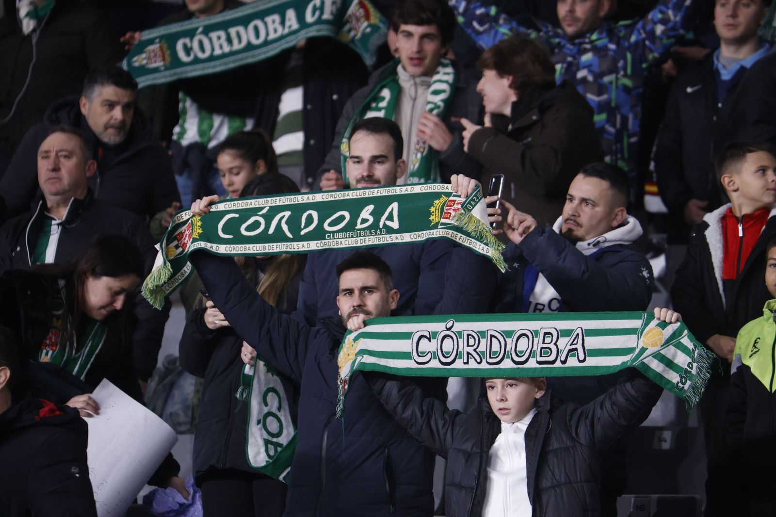 Las mejores fotos del ambiente en El Arcángel para el Córdoba CF - Burgos
