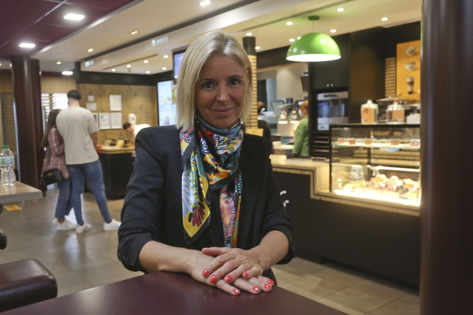 Belén Castro posa en el McDonald´s de Los Patios.