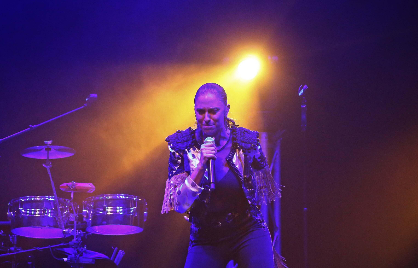 Fotos del concierto de María Peláe en La Línea