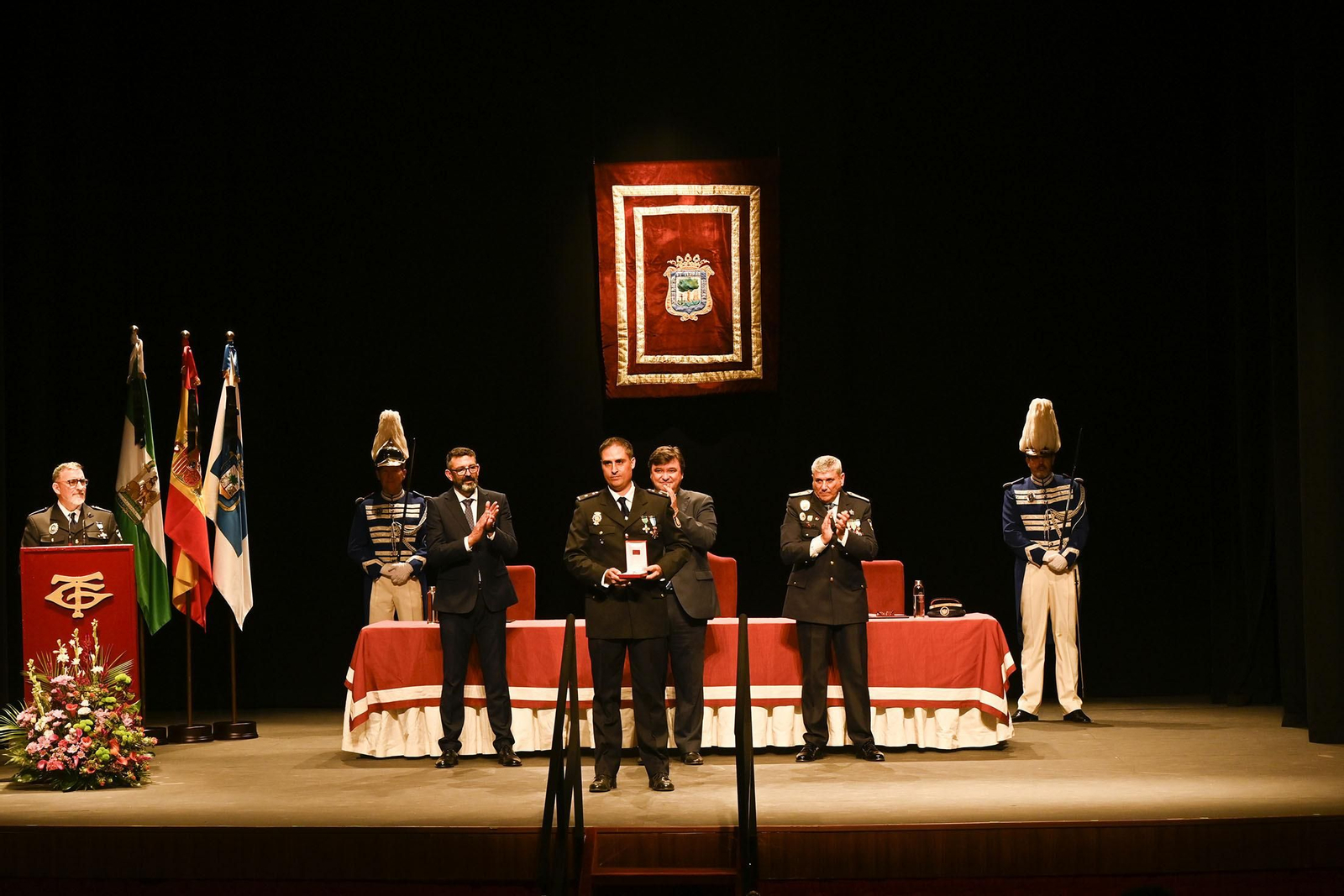 Imágenes del acto del Día de la Policía Local de Huelva