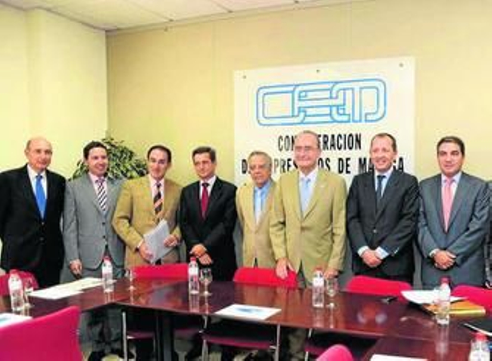 La directiva de la CEM y del Málaga Valley, tras la reunión.