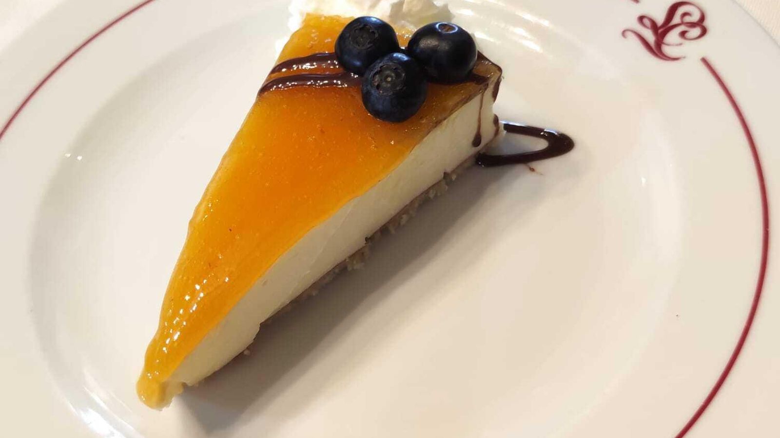 Tarta de limón con mermelada de gin tonic