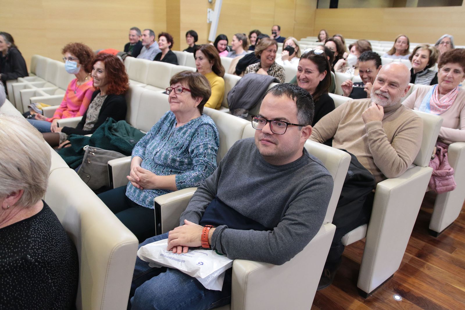 El Diario de los Libros, con Cristina Campos y su novela 'Historias de mujeres casadas'