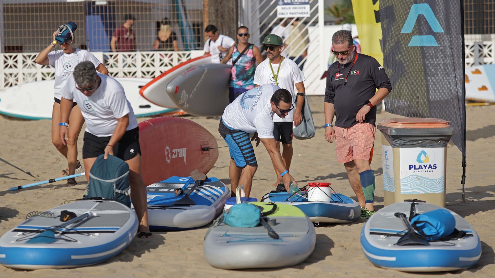 Fotos de la II concentración de paddel surf en la playa de Getares