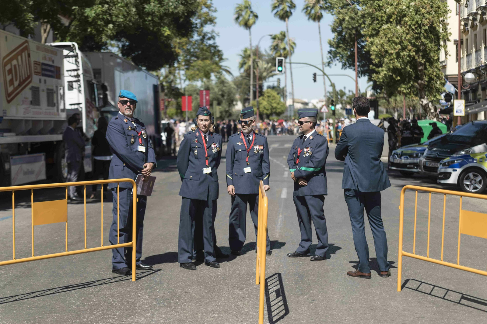 Las imágenes del desfile del Día de las Fuerzas Armadas en Sevilla