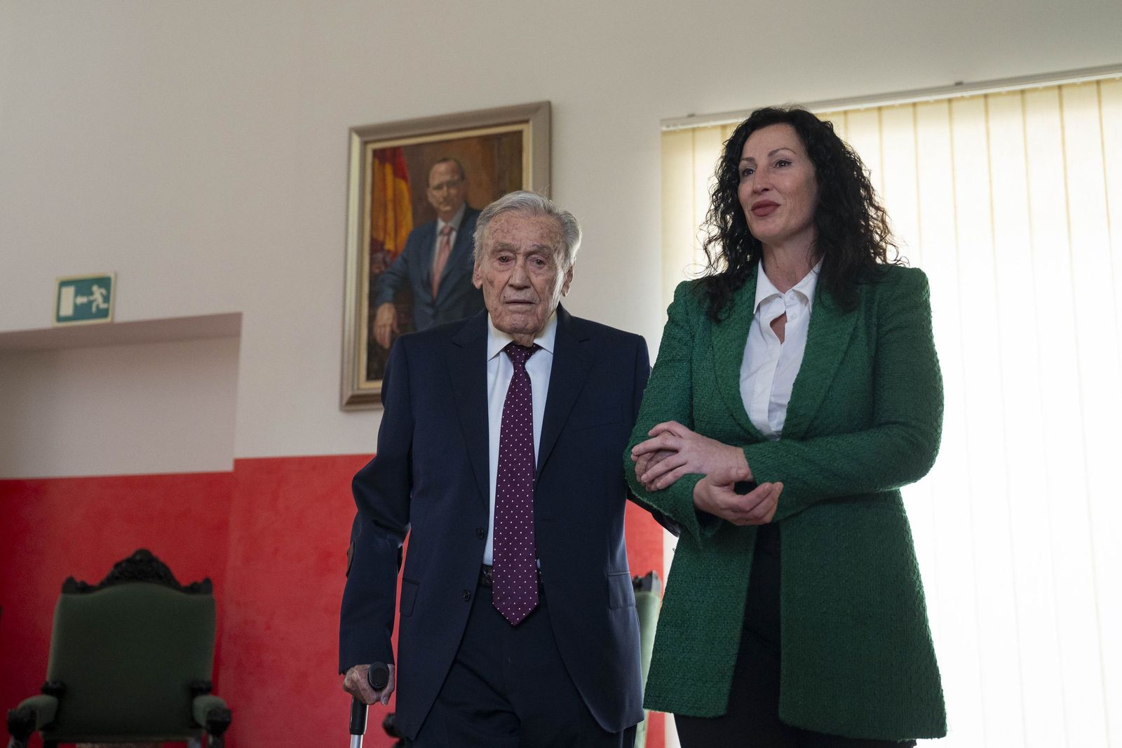 La galería del Escudo de Oro de la Ciudad de Almería a Juan Rigaud