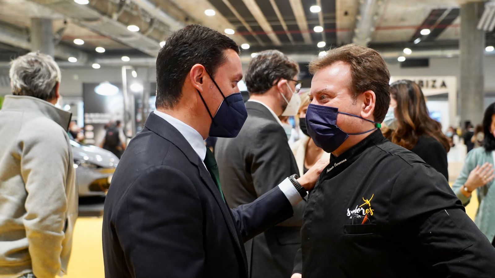 Javier Aureliano junto al chef Antonio Carmona.