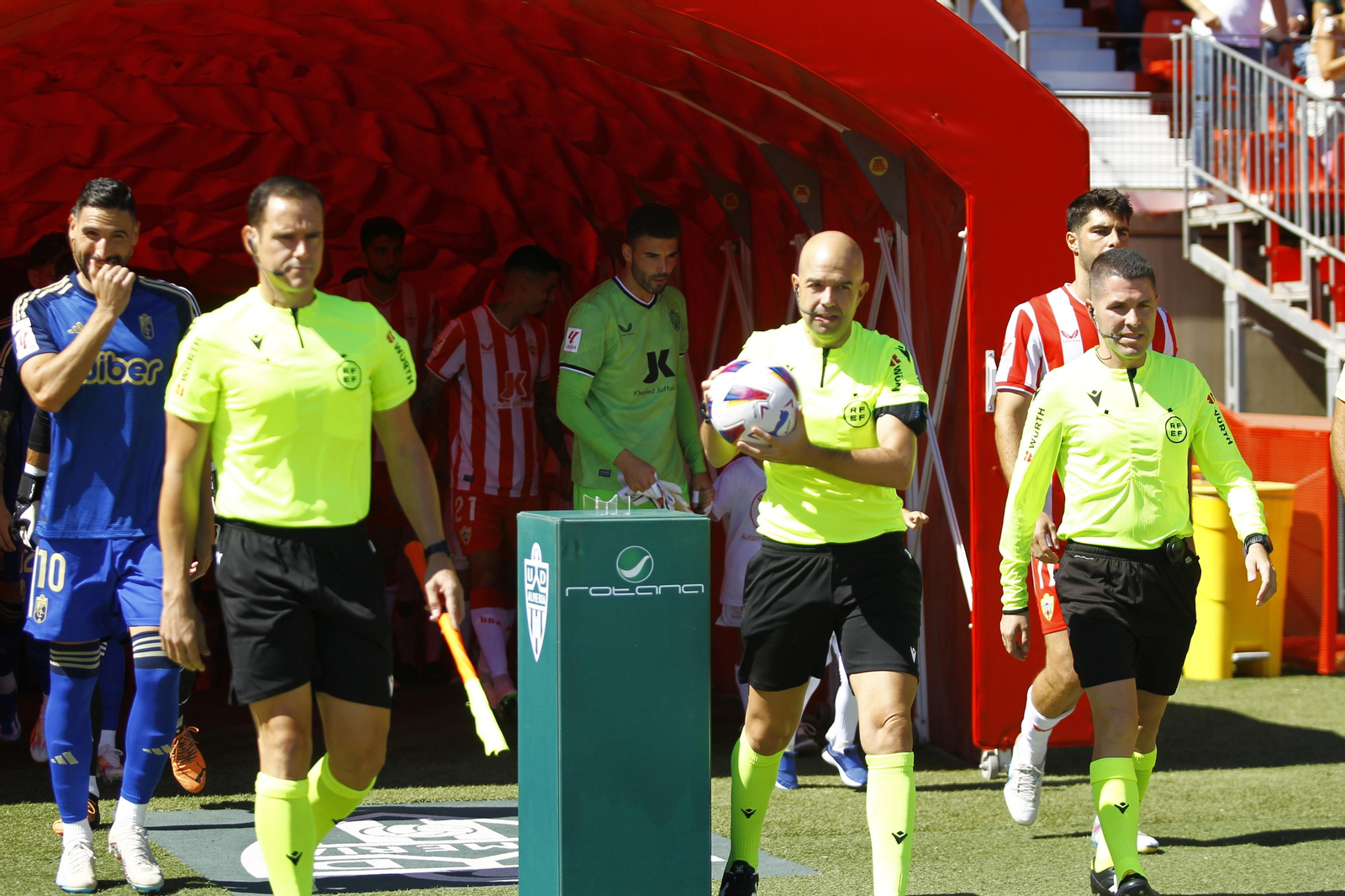 Imágenes del empate a 3 de la U.D. Almería y el Granada C.F.