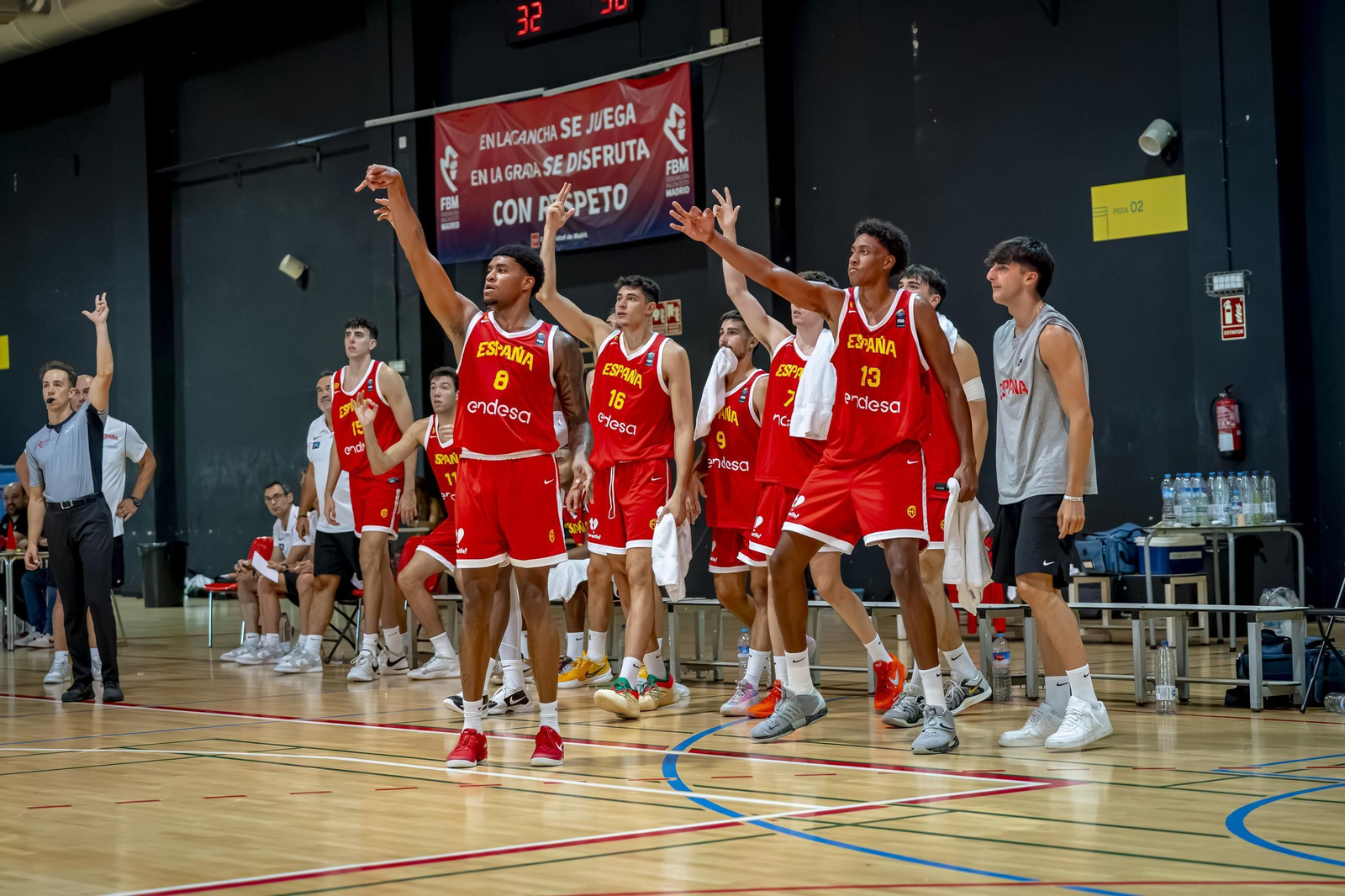 España B, con Álvaro Folgueiras, derrota a Costa de Marfil antes de venir a Málaga