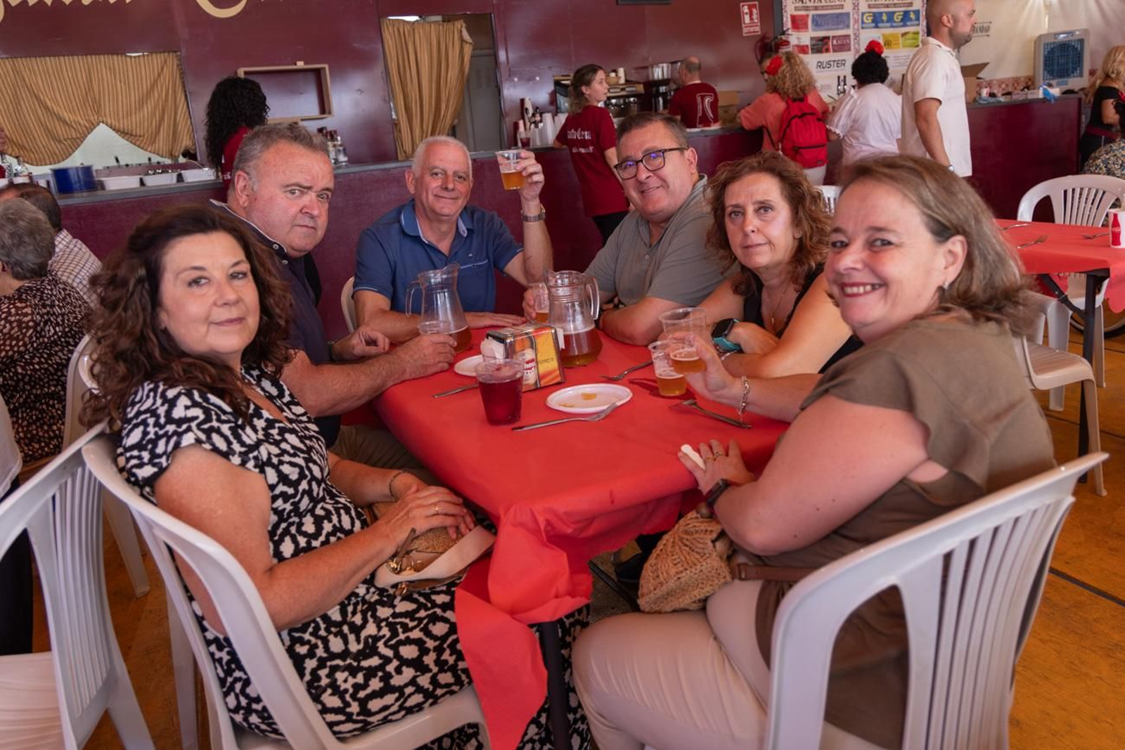 Las comidas de empresa se suceden en la Feria de San Lucas
