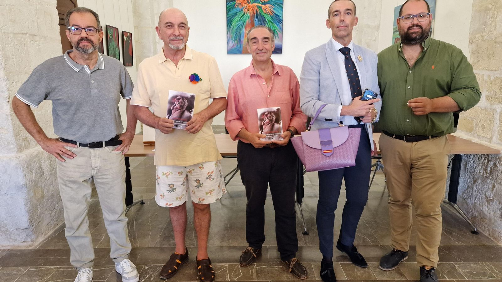 De izquierda a derecha: Ángel Mendoza, Ricardo Carrero, José Joaquín García de Romeu, David Calleja y  Javier Bello, durante la presentación de la nueva novela.