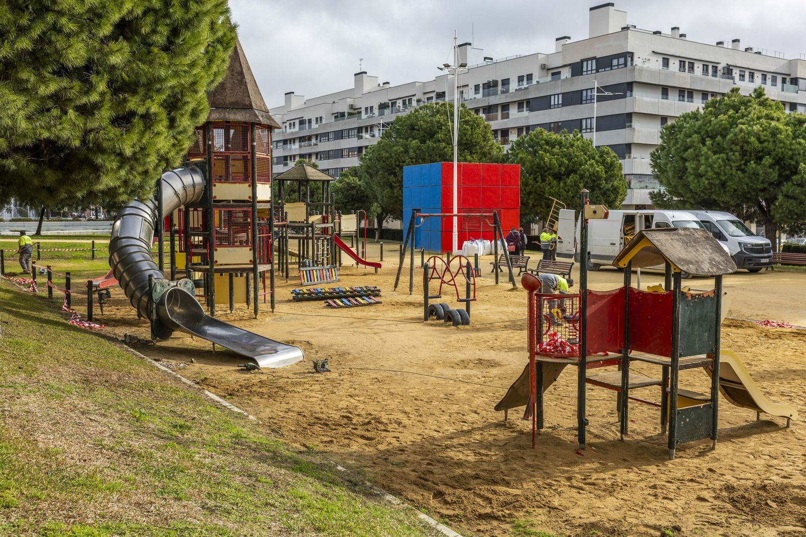 OBRA PARQUE INFANTIL