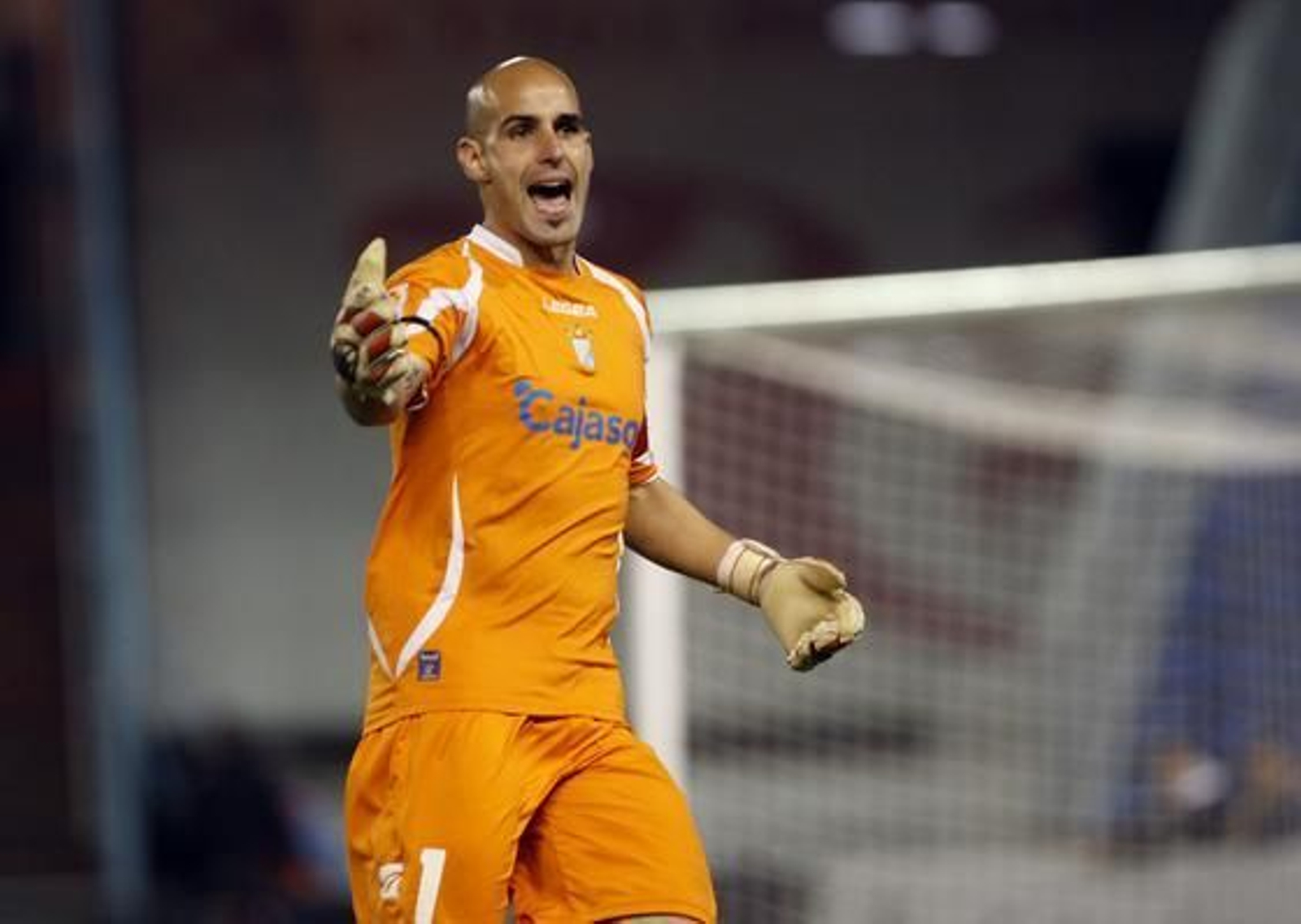 El equipo azulino, que jugó hasta el final con el marcador en contra, consiguió salvar un punto en el último minuto con un gol de Mario Bermejo

Foto: LOF