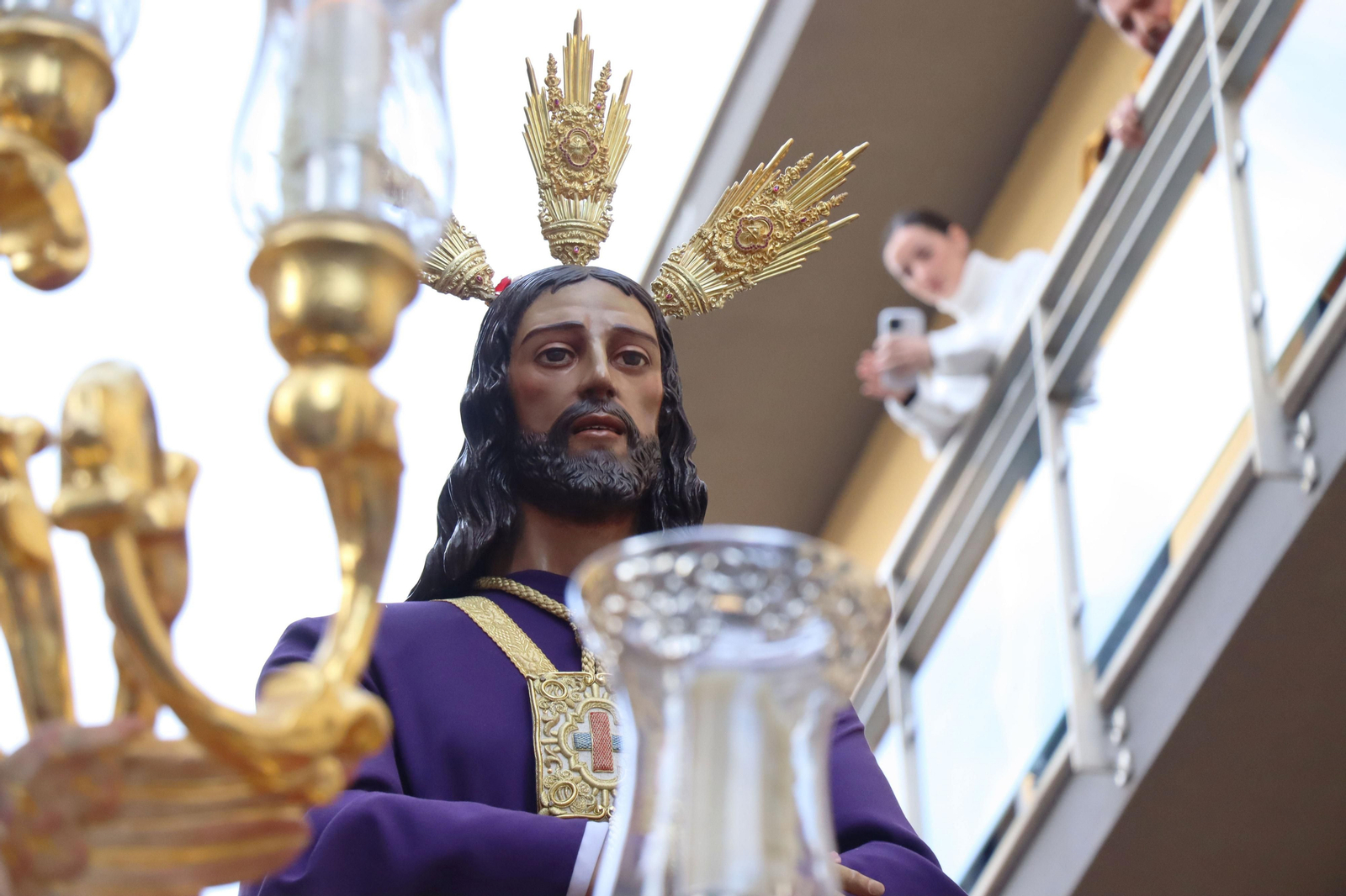 Las mejores imágenes del lunes Santo en Huelva: Hermandad del Cautivo