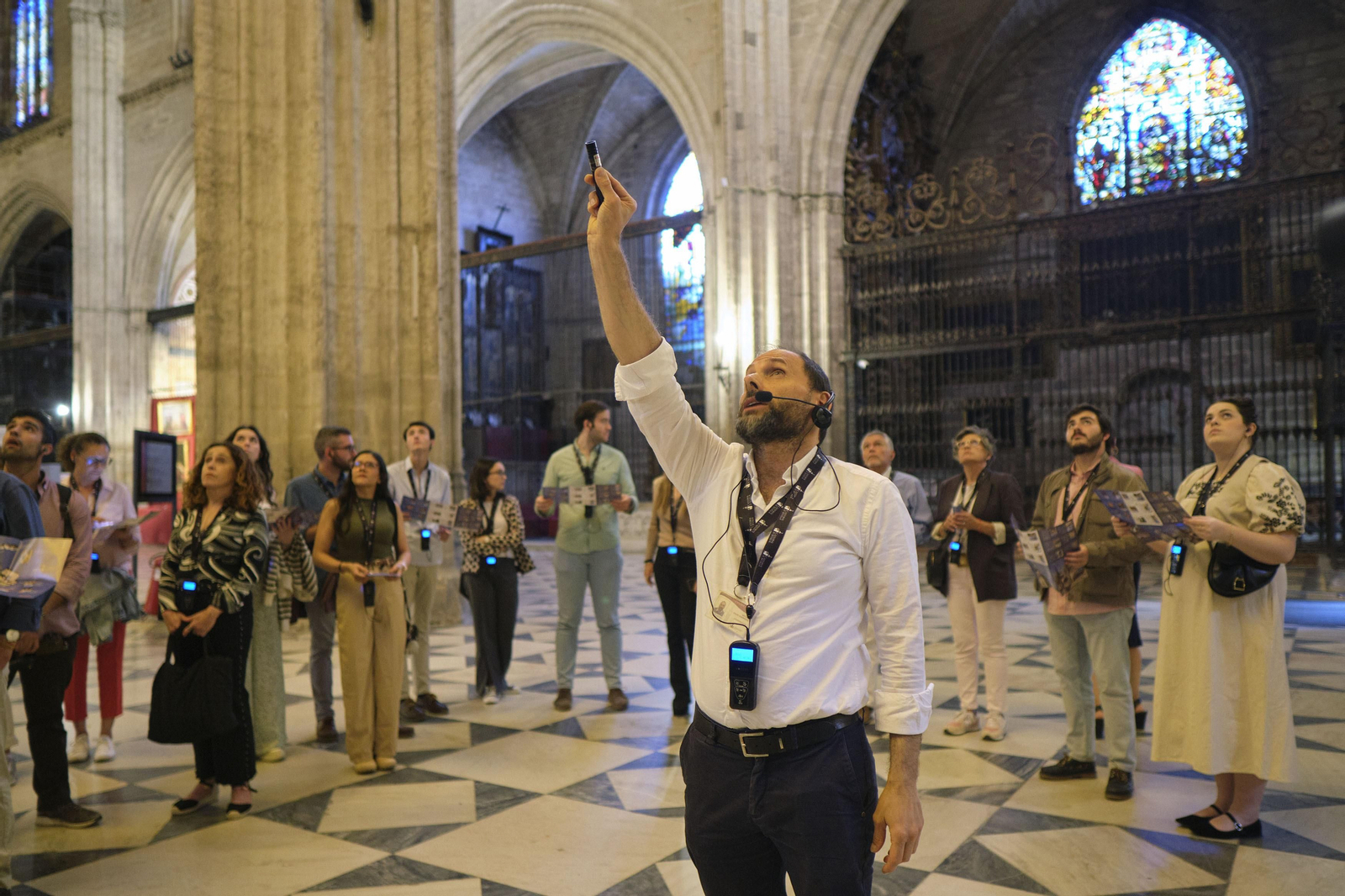 Recorrido de la visita por las cubiertas de la Catedral de Sevilla, al atardecer
