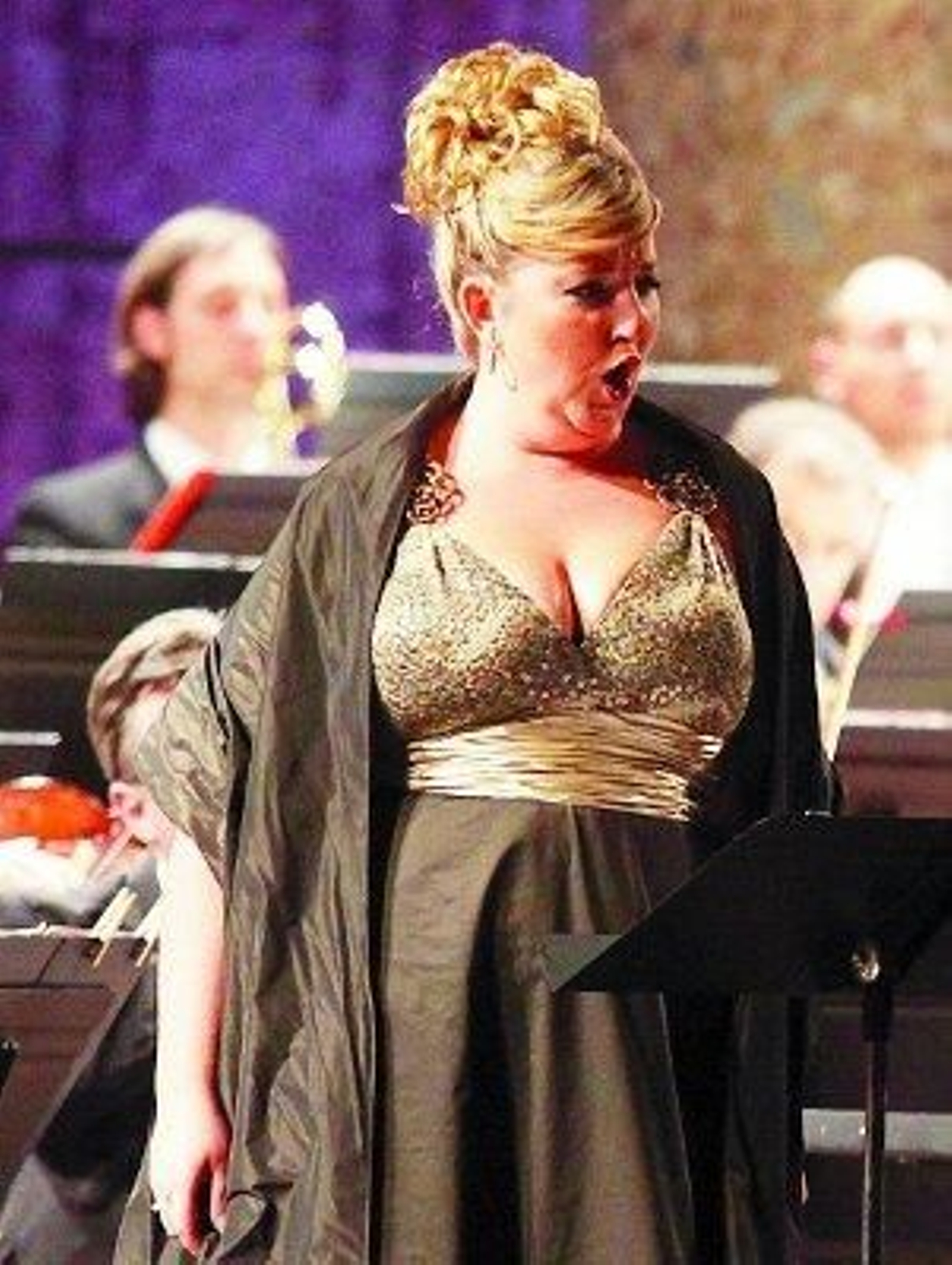 El Maestranza acogerá 129 funciones en su temporada 2010-2011