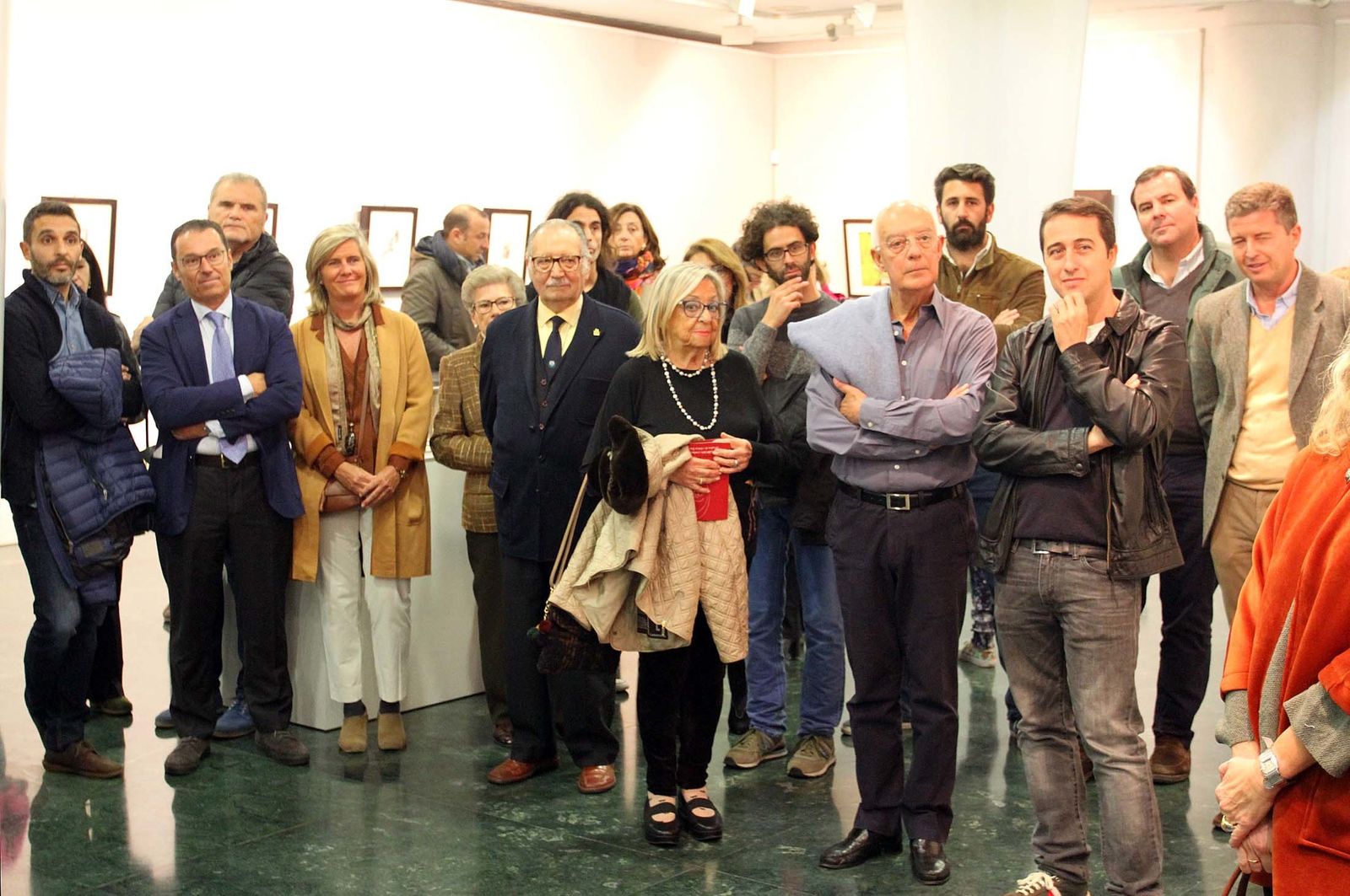 Imágenes de la exposición de Víctor Pulido '(Hilo conductor). 20 años de Clínica Enrile'.