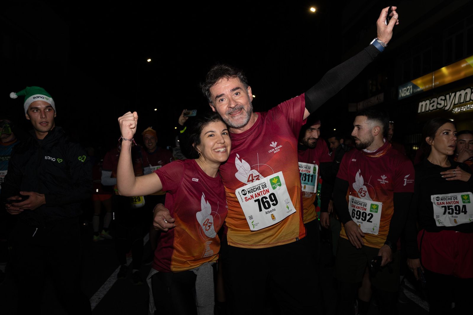 En imágenes: búscate en tu llegada a meta de la Carrera de San Antón 2026 (III)