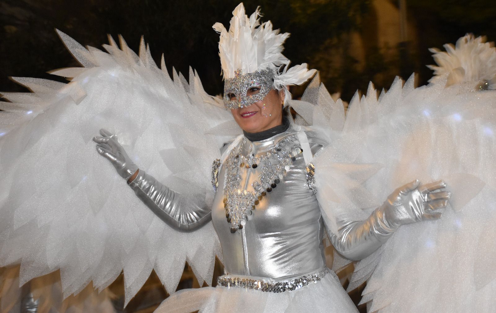 Macael desborda ilusión en la visita de los Reyes Magos: la cabalgata, en imágenes