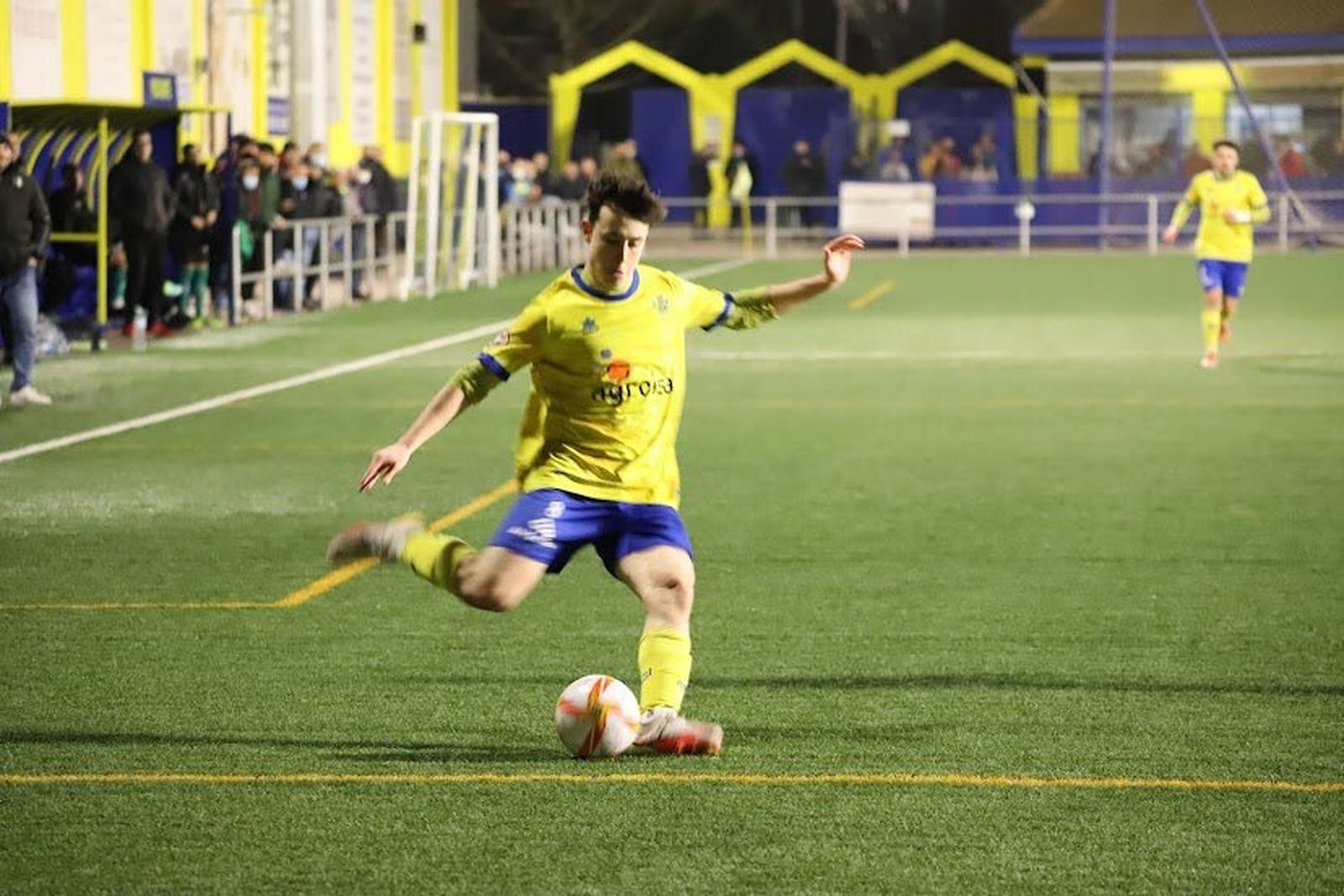 El Huétor Tájar busca ser segundo.