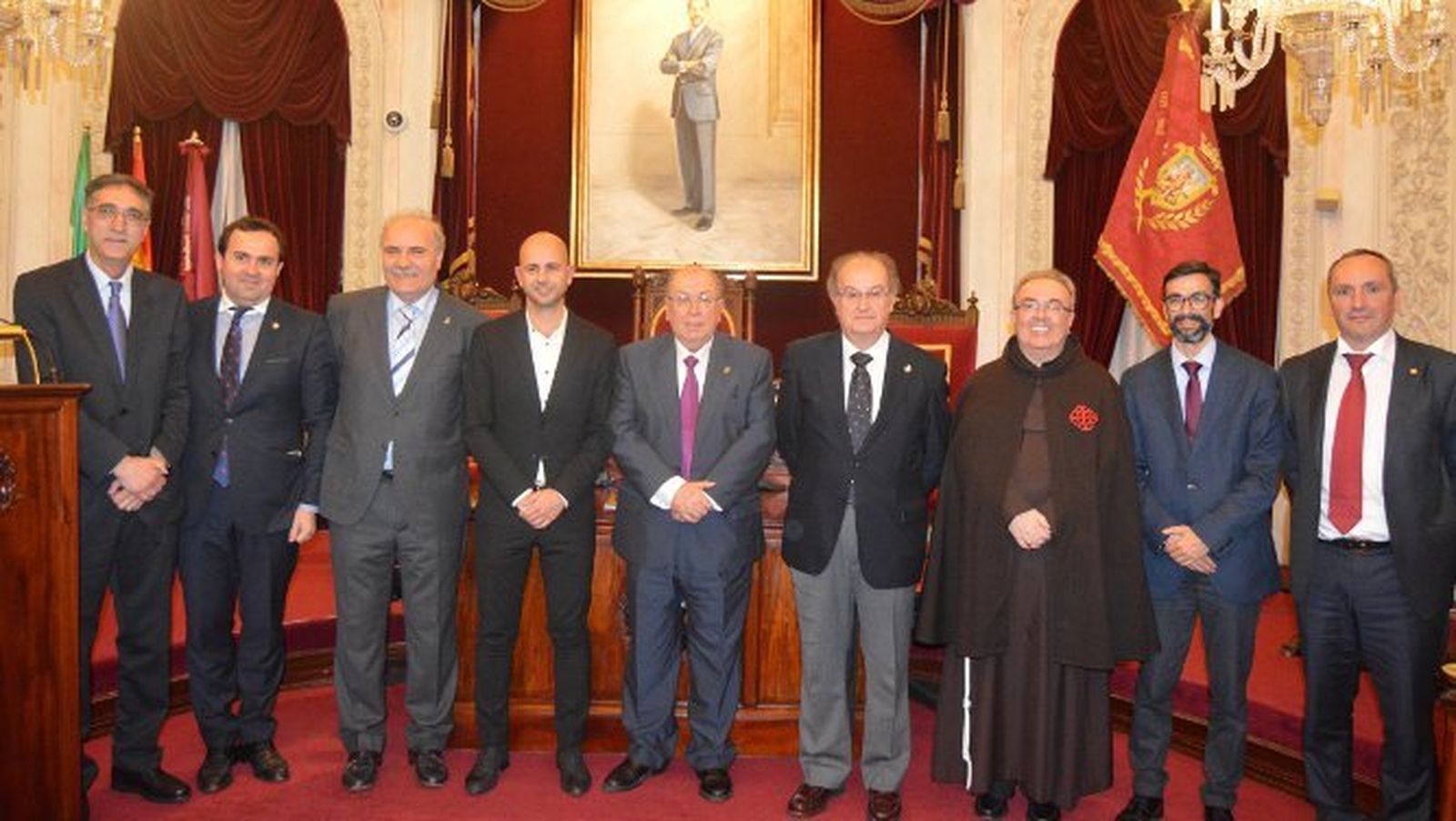 Juan Manzorro, David García, Juan Carlos Jurado, Álvaro de la Fuente, Martín José García, Miguel Morgado, padre Francisco González, Juan Carlos Torrejón y Antonio Vinuesa, tras la presentación de la revista Getsemaní.