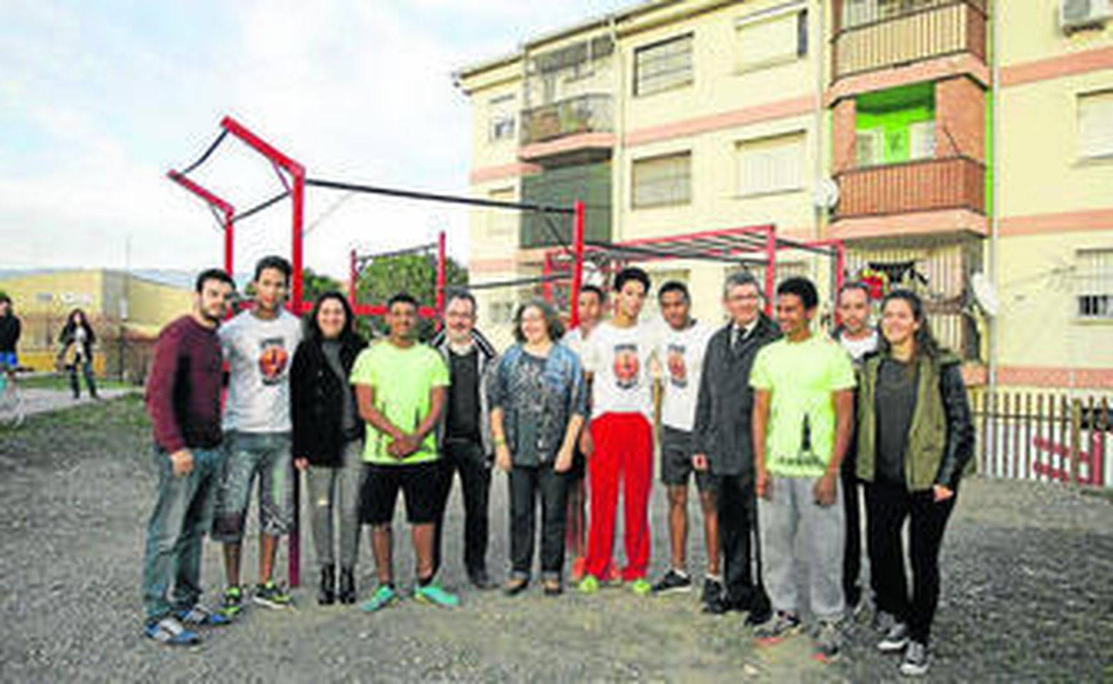 El Puche estrena parque de ejercicio callejero