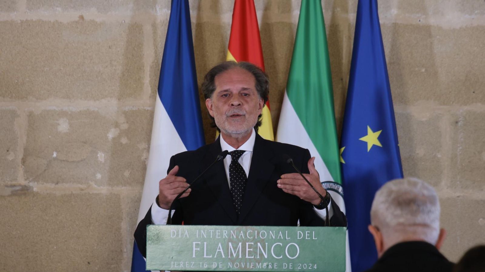 Lectura del Manifiesto en Defensa del Flamenco a cargo de Joaquín López Bustamante