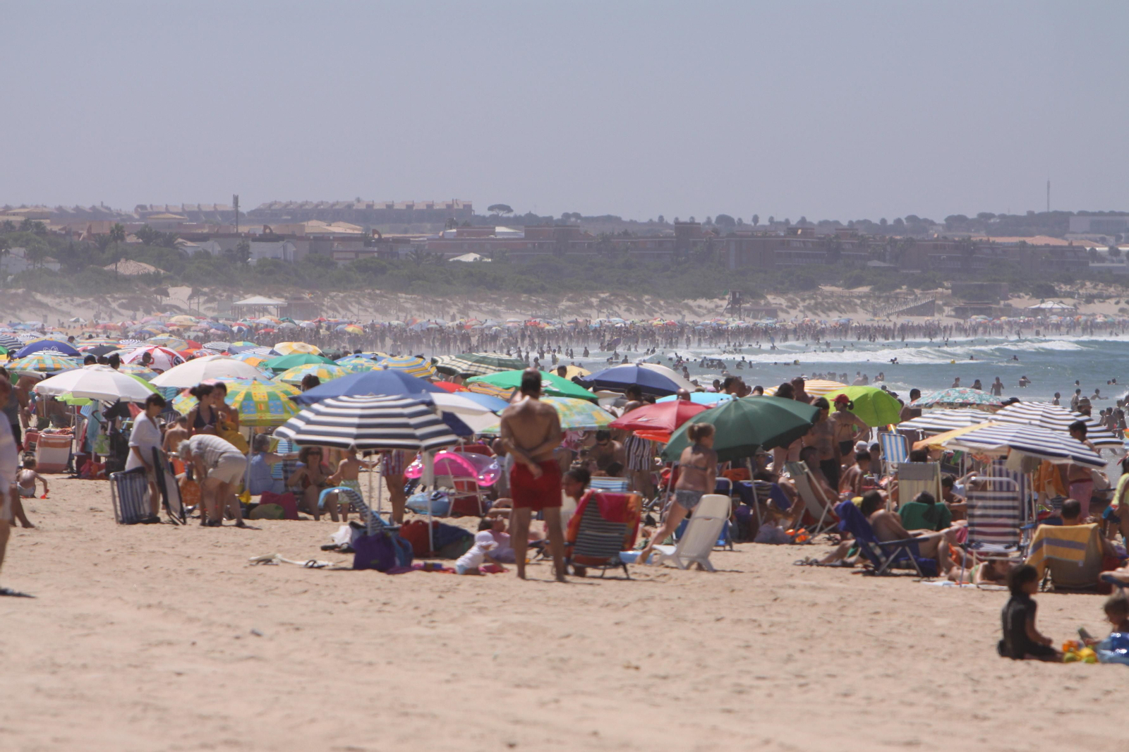 Público en una playa