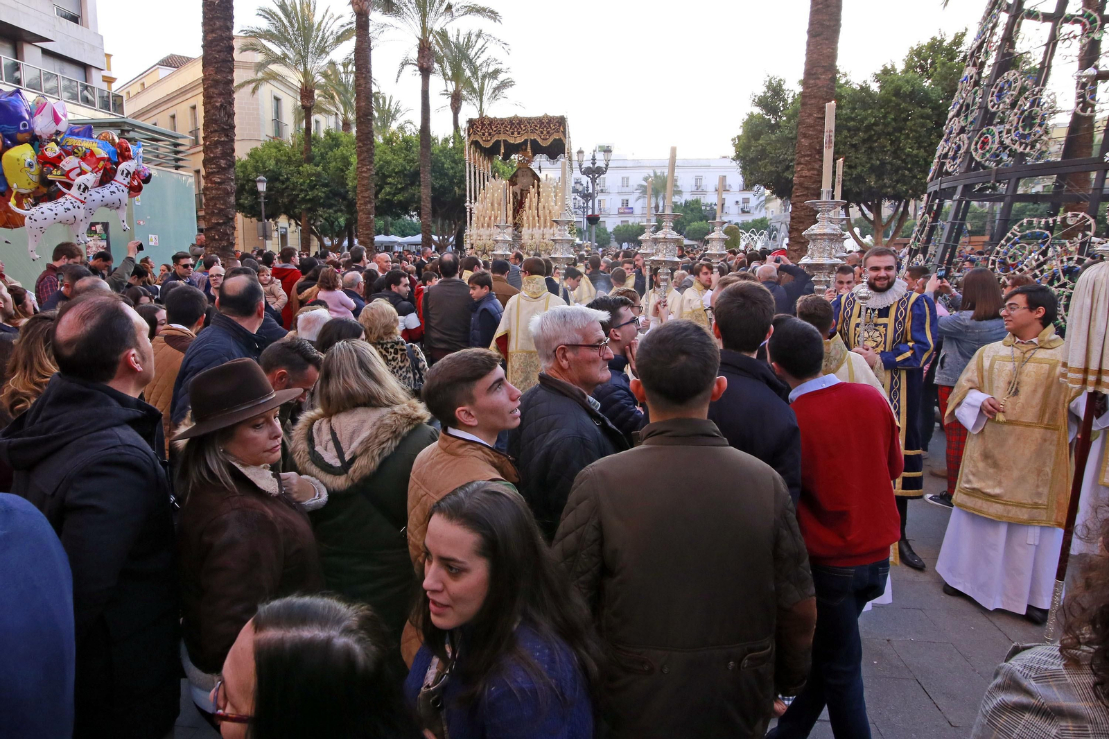 Procesión de La Virgen de la Concepción de vuelta a las Viñas