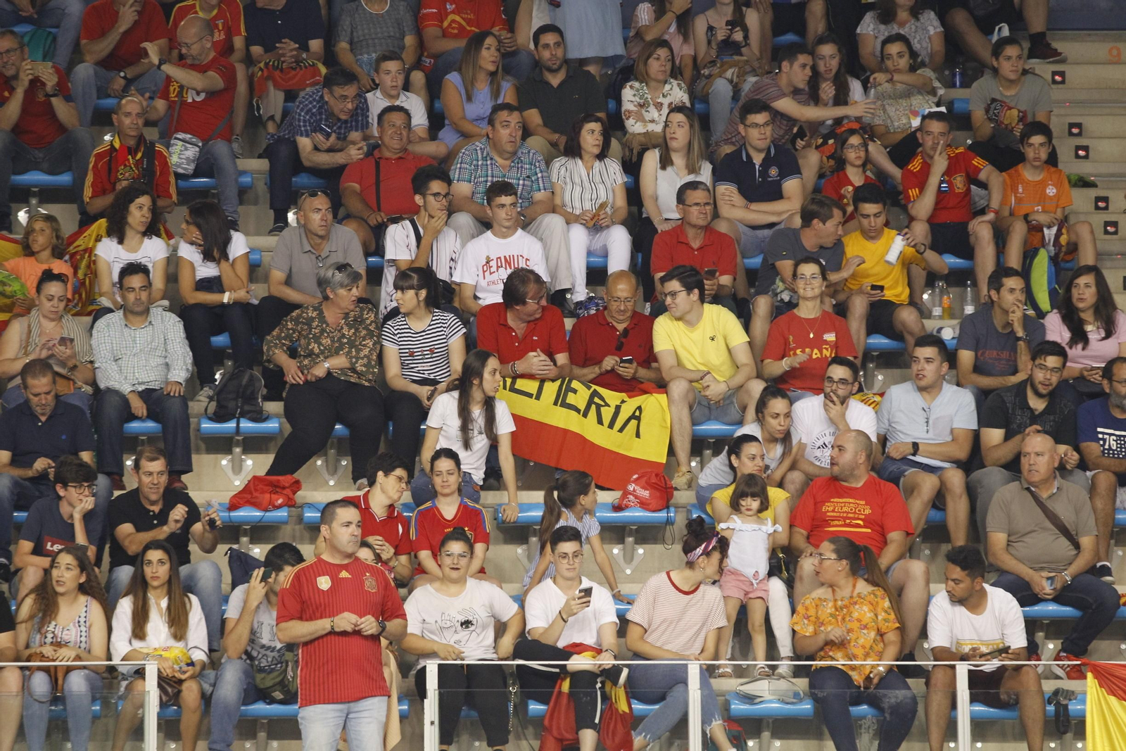 Fotogalería España-Suecia. Balonmano. Palacio Juegos Mediterráneos. Almería