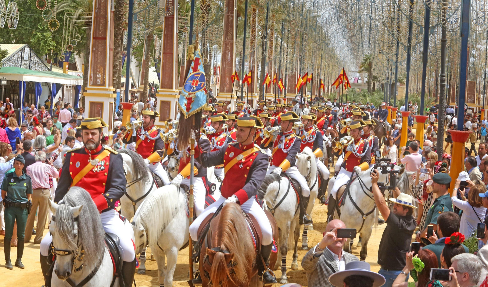 Imágenes del Viernes de Feria
