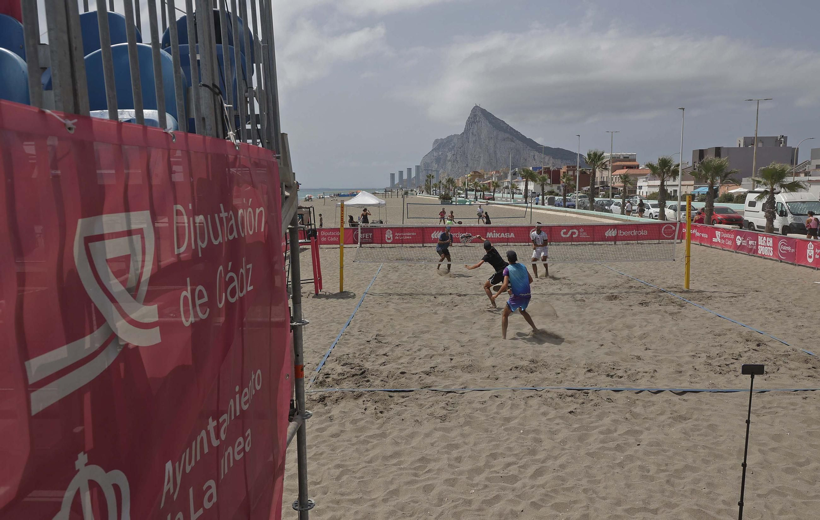Fotos del ITF BT100 Diputación de Cádiz de tenis playa en La Línea