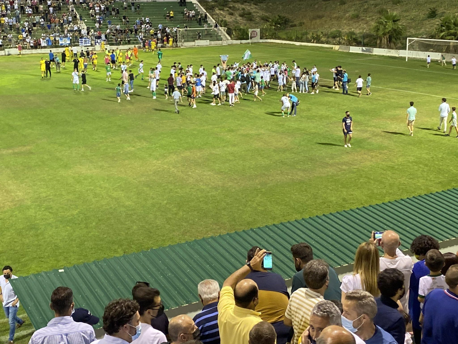 Las fotos del ascenso a Segunda RFEF del Antequera